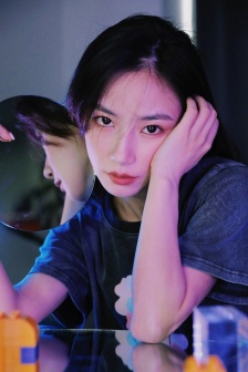 妻子的邻居